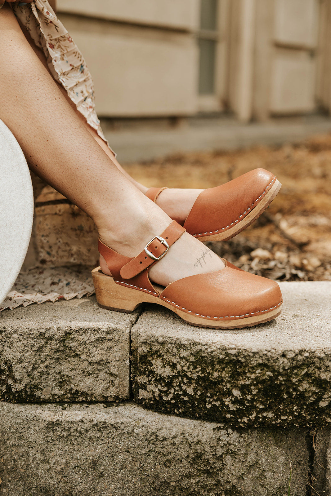 Mia Sofia Clog: Elevate Your Style with Comfortable Elegance