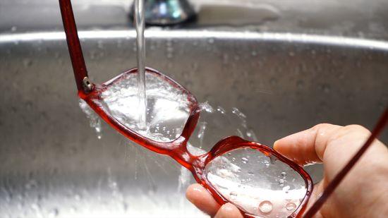 How To Remove Salt Water Stains From Sunglasses