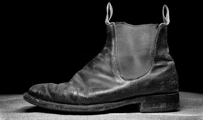 How To Repair Cracked Leather Shoes