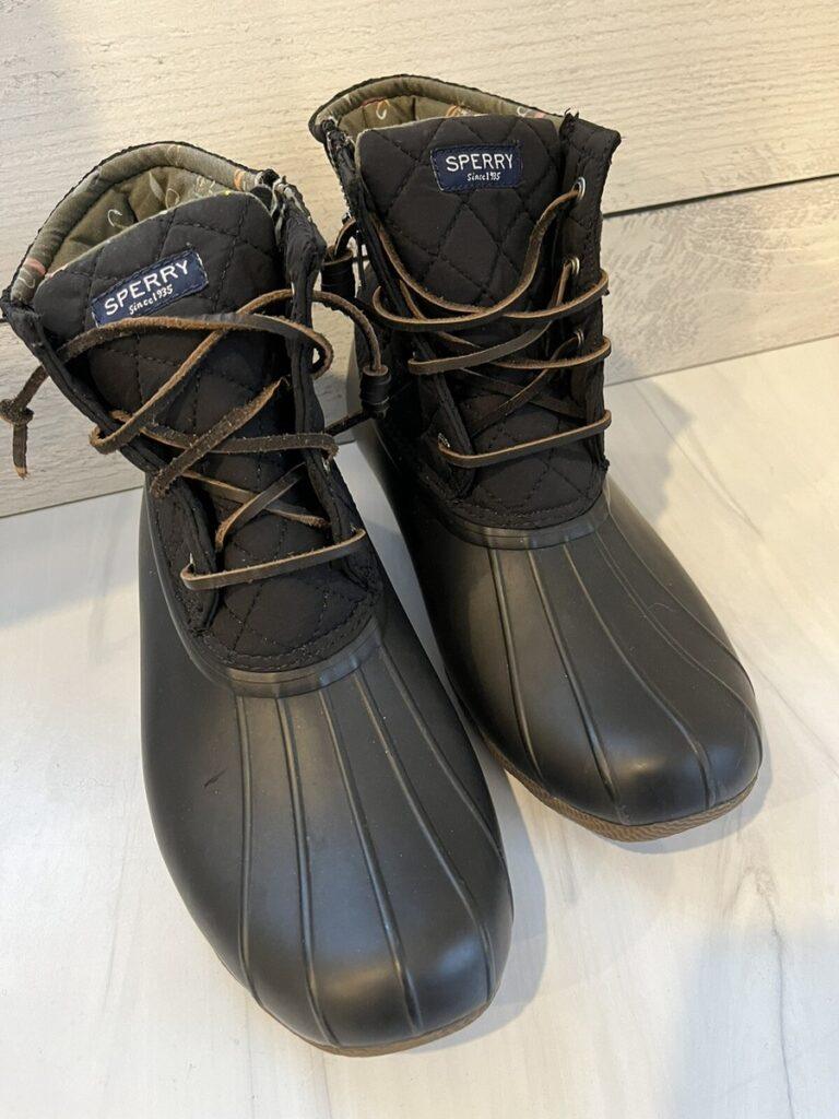 How To Tie Shoe Strings On Duck Boots