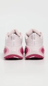 Nike Women's Vomero Plus Review