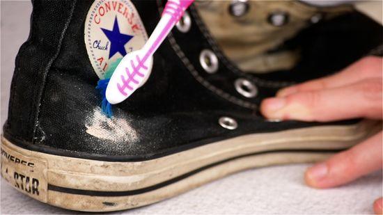 How To Get Paint Out Of Shoes