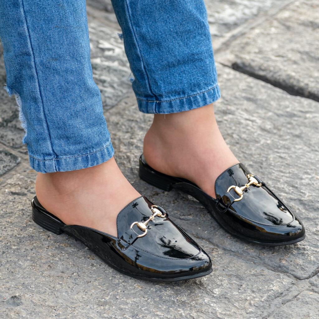 How To Wear Mule Shoes