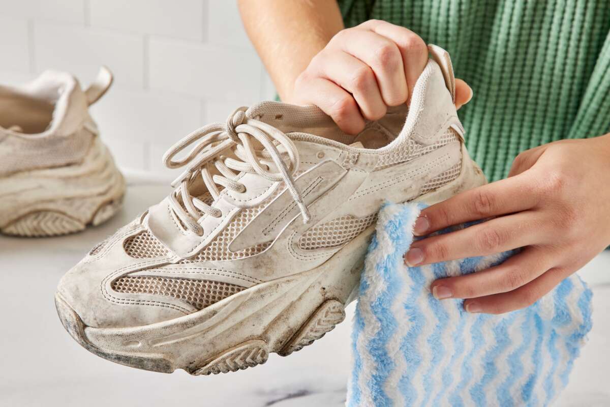How To Clean Shoes Baking Soda
