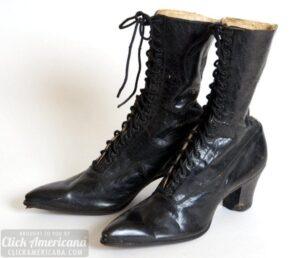 What Type Of Women's Boots Are In Style