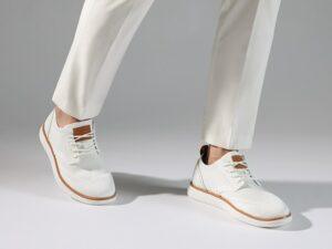 What Color Shoes White Pants