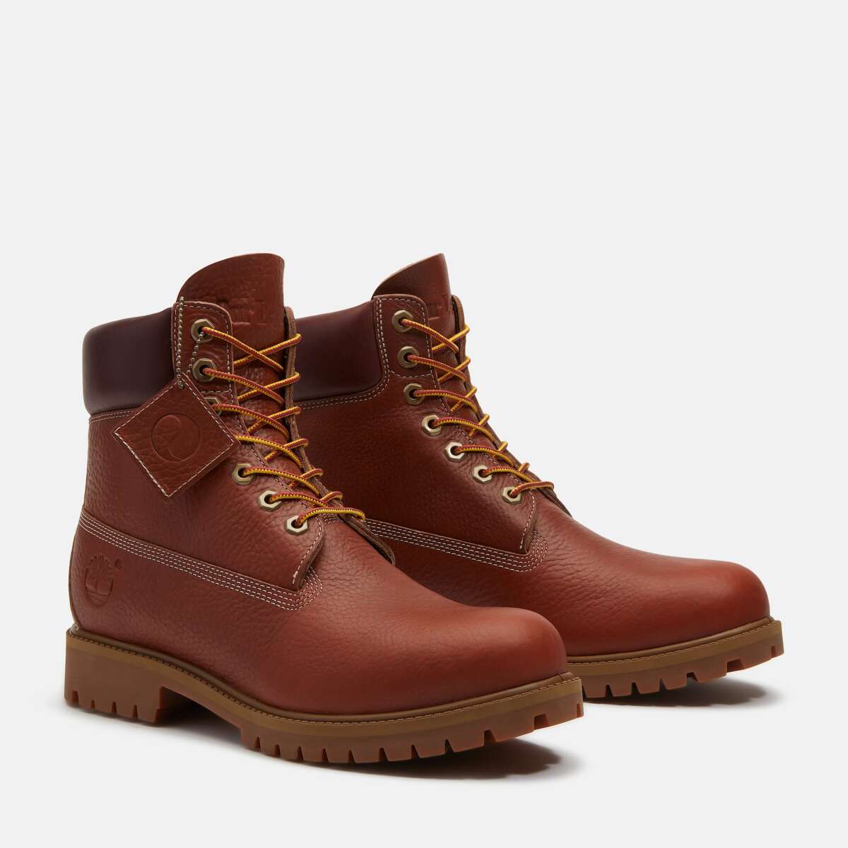 What Colors Go Well With Brown Boots