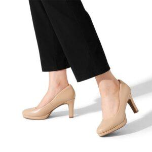 What Shoes To Wear With Black Pants Female