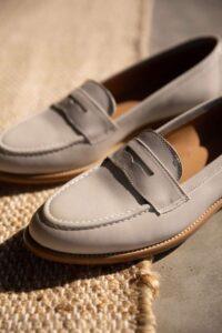 What Shoes Are Considered Business Casual For A Woman