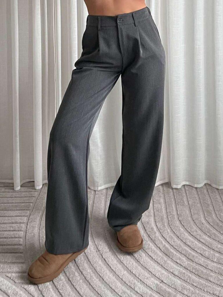 What Are Straight Leg Trousers